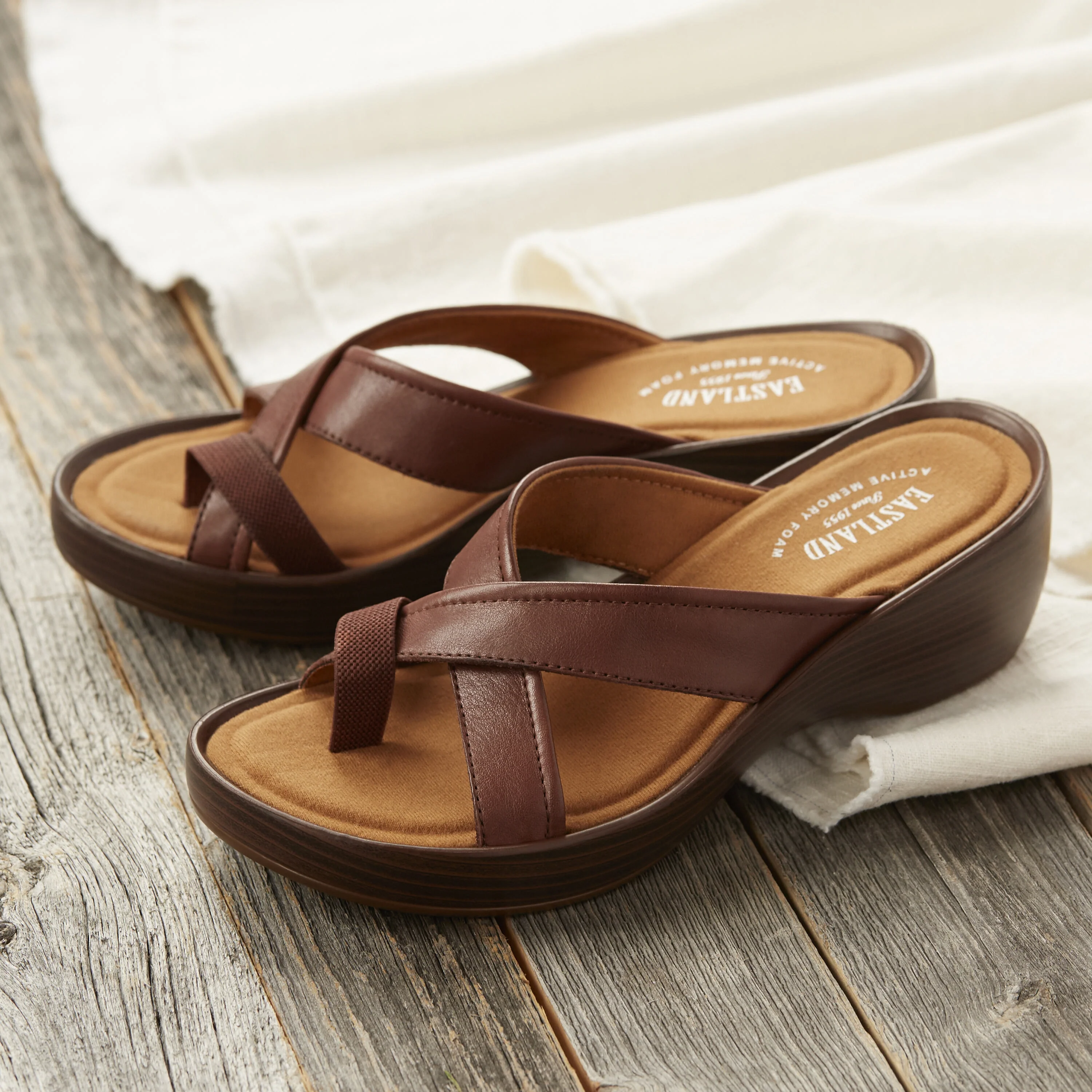 Women's Willow Wedge Sandal - Image 6