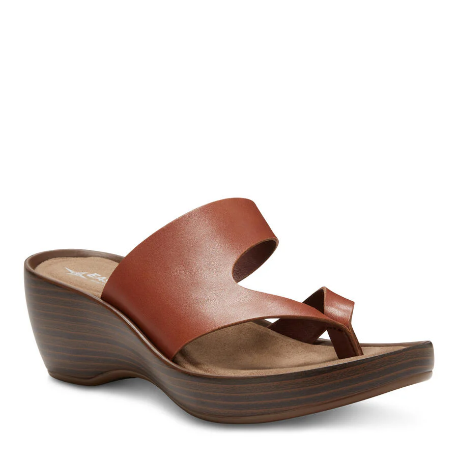 Women's Laurel Wedge Thong Sandal - Image 13